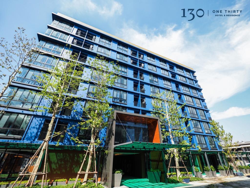 130 Hotel & Residence Банкок Екстериор снимка