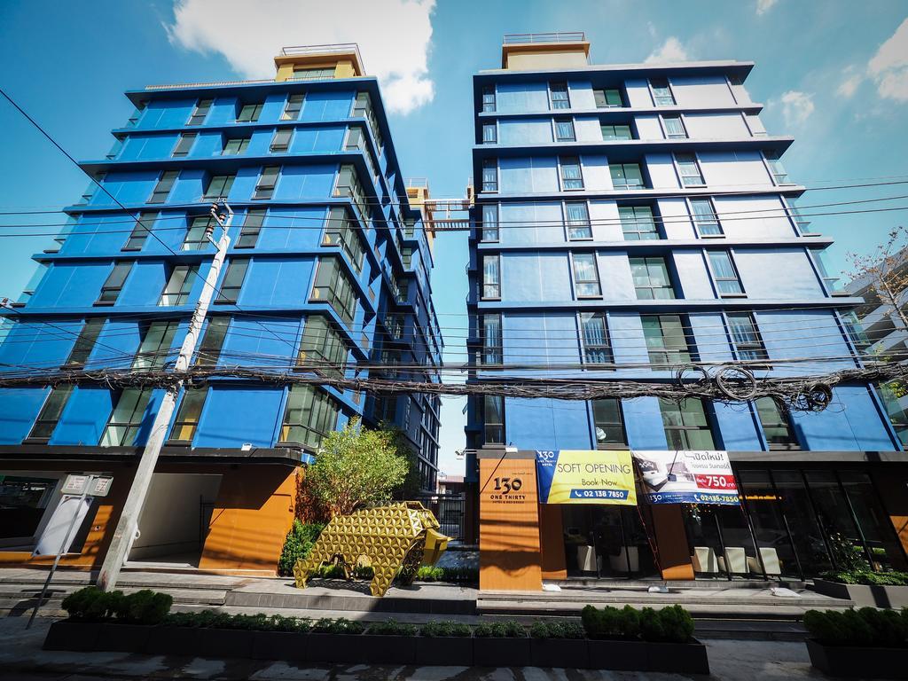 130 Hotel & Residence Банкок Екстериор снимка